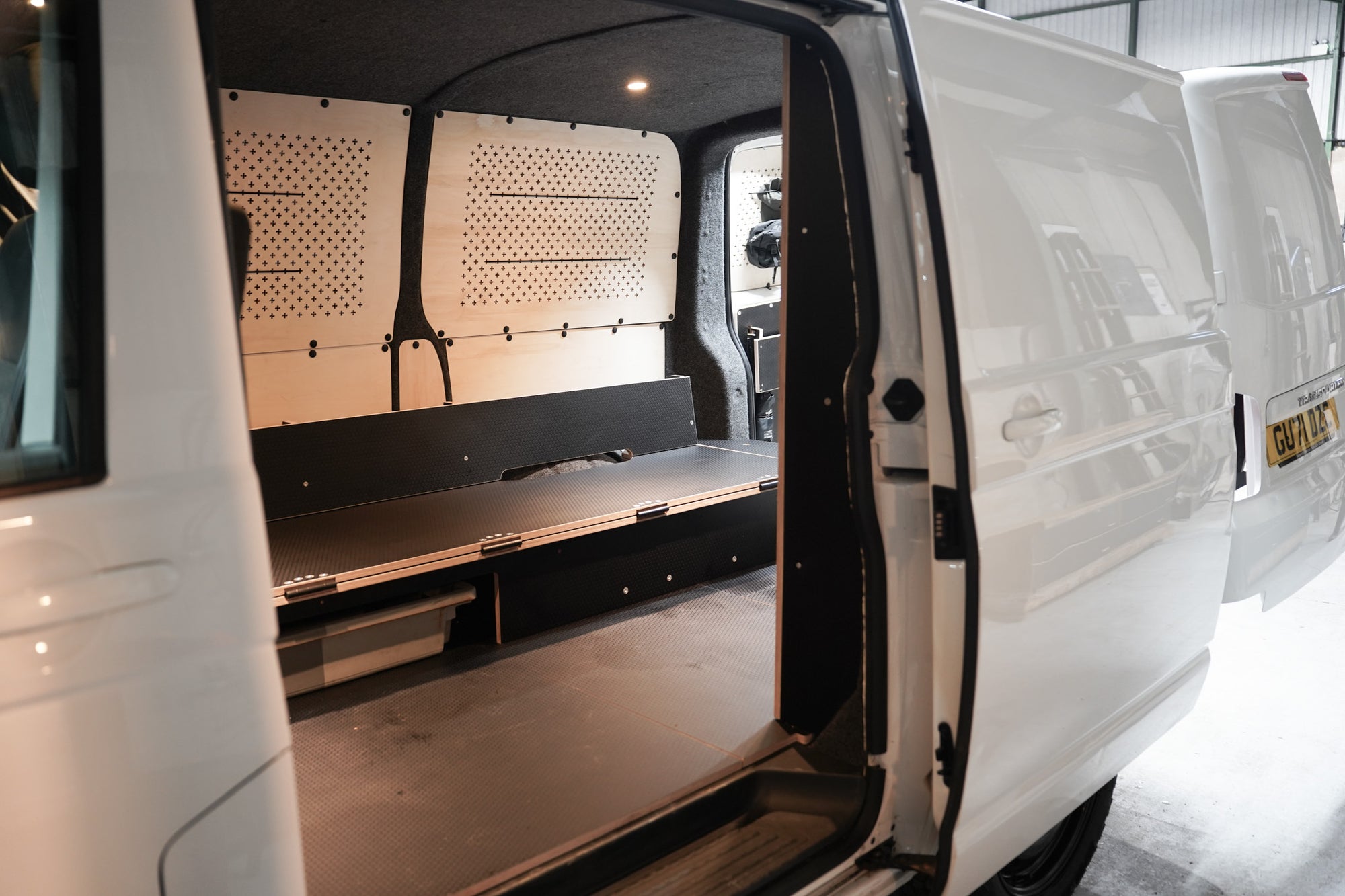 Volkswagen T6.1 Flat-pack Swamper Mule