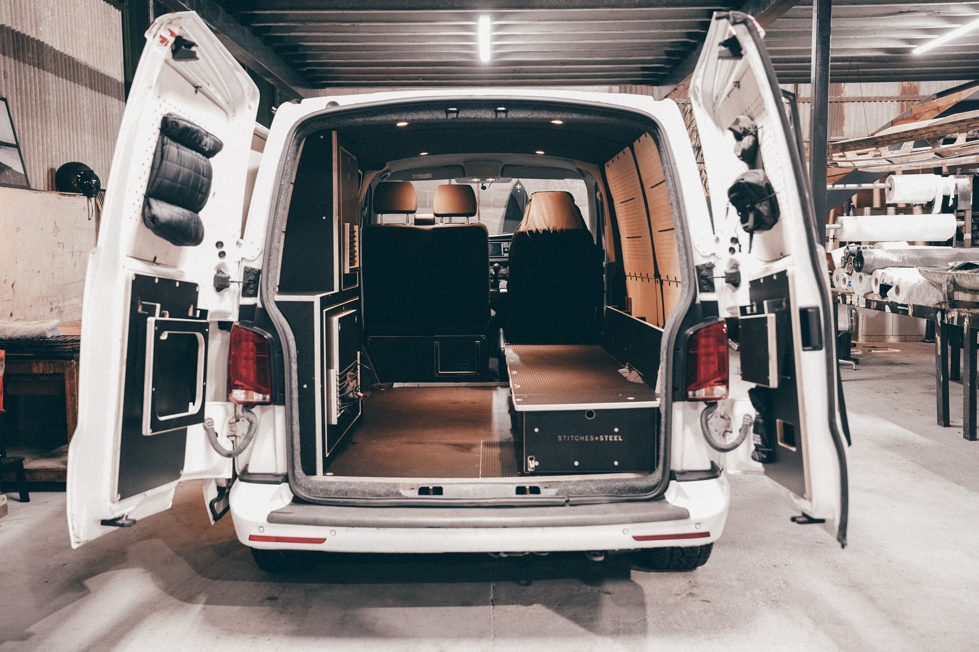 Volkswagen T6.1 Flat-pack Swamper Mule