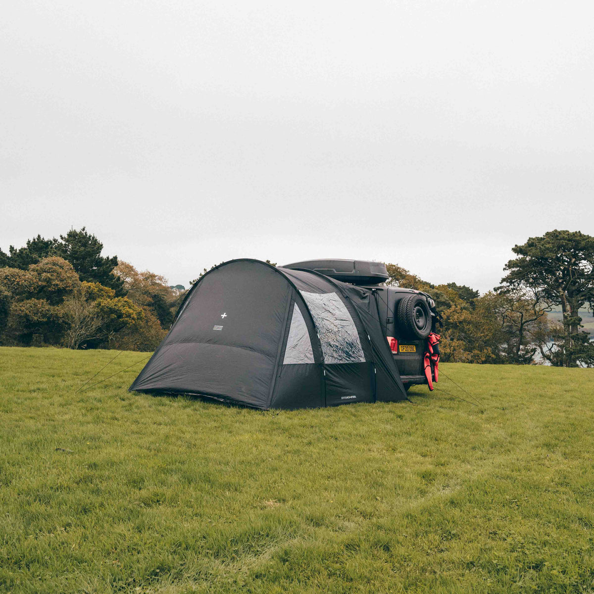 awning zelt Driveaway One – STITCHES + STEEL Gaskocher Set:+24 Gas brand-cult Sekey Klapptisch Kunststoff Holzoptik
