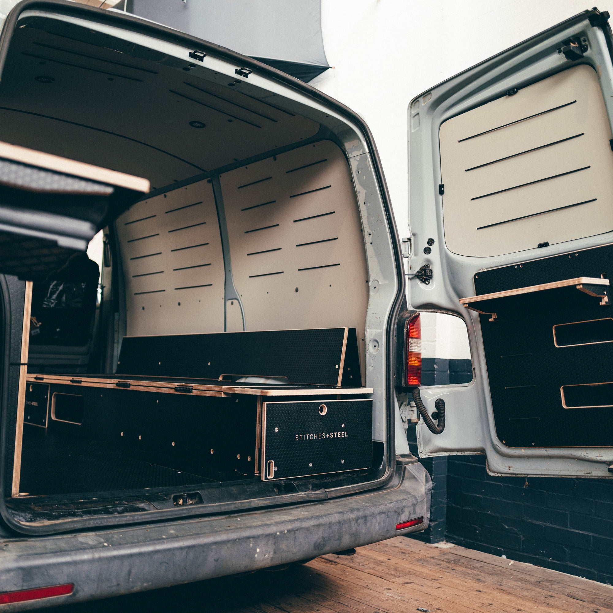 Polyline Lining Panel Kit - VW T5 / T6